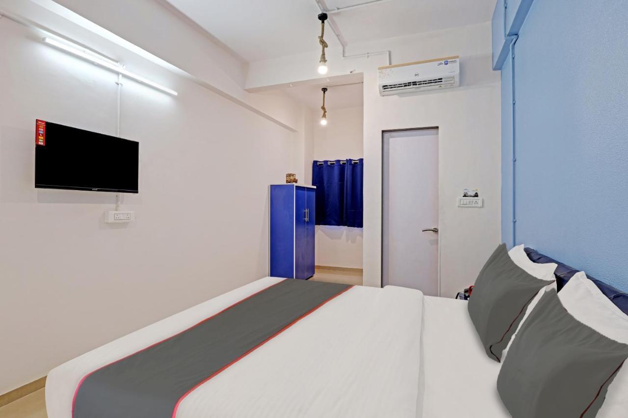 Hotel Solitaire, Best Luxurious Hotel Ac Rooms In Surat Esterno foto
