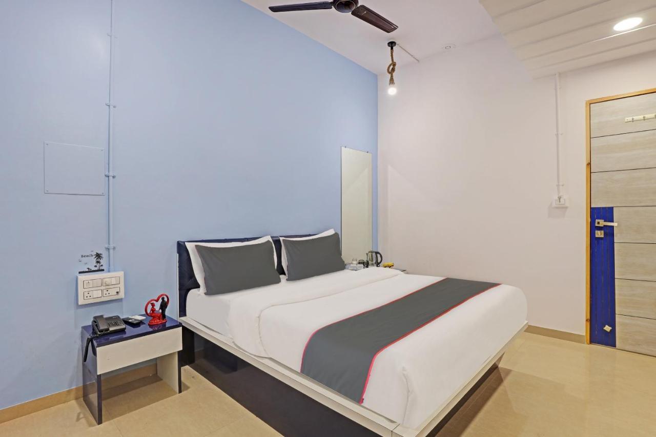 Hotel Solitaire, Best Luxurious Hotel Ac Rooms In Surat Esterno foto