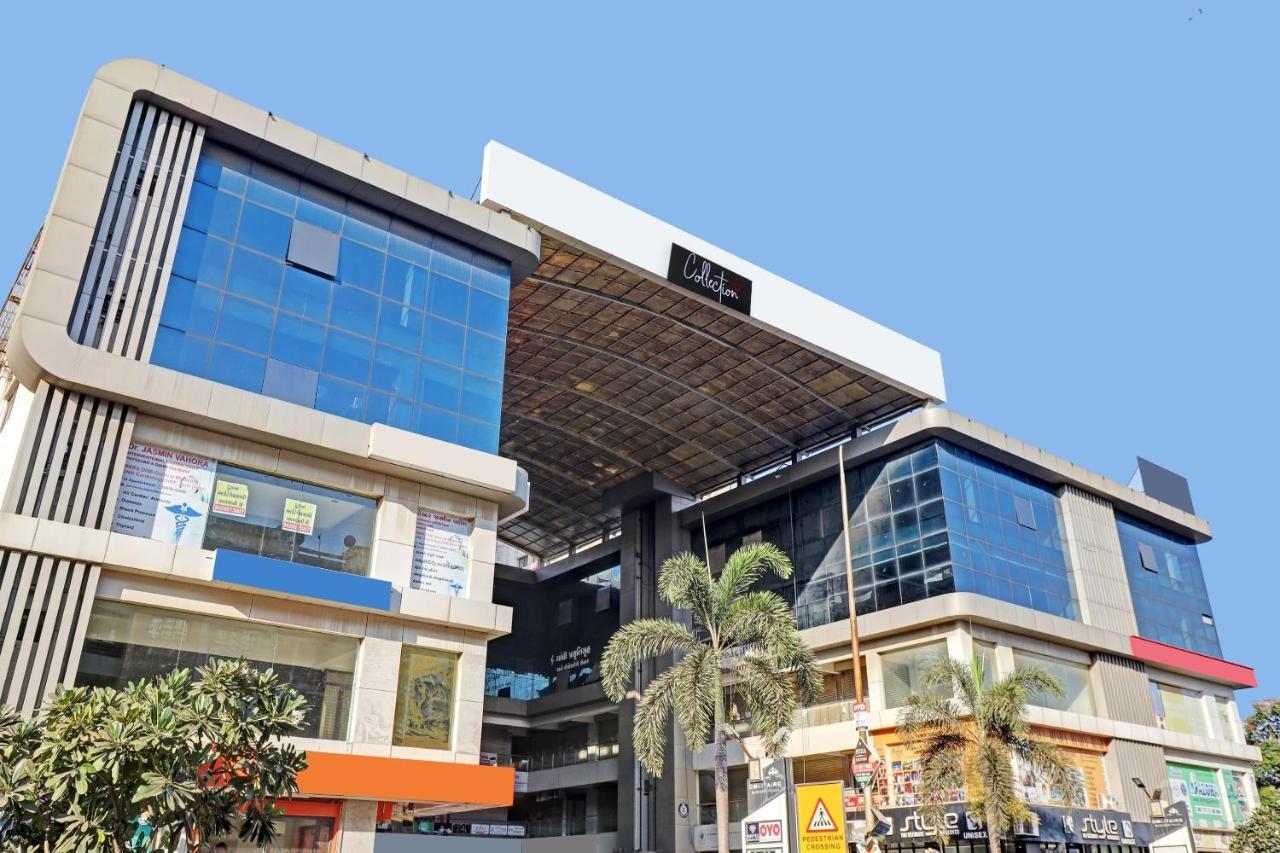 Hotel Solitaire, Best Luxurious Hotel Ac Rooms In Surat Esterno foto